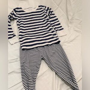 Kissy Kissy unisex pajama Jammies size 4